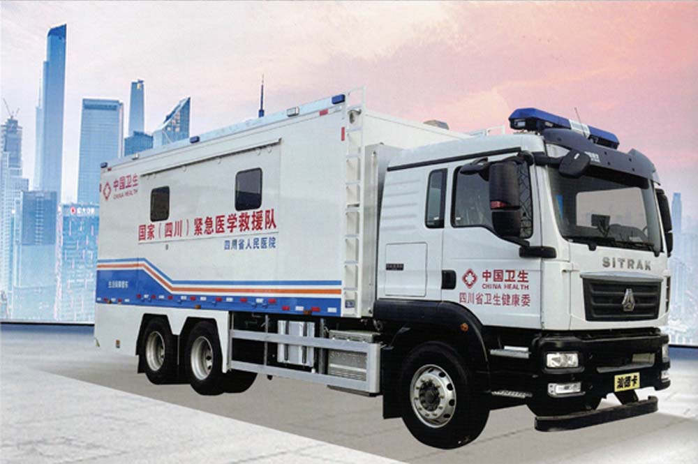 重汽汕德卡餐車飲食保障車（每小時(shí)可加工300人份飯菜）